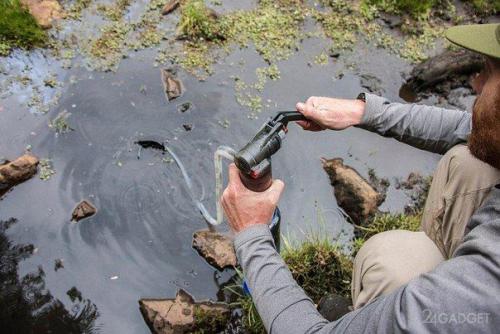 Походный водоочиститель любую воду питьевой сделает. Походный водоочиститель любую воду питьевой сделает.