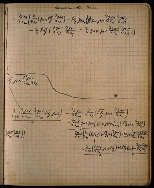 Тетрадь, в которой писал Альберт Эйнштейн во время работы над общей теорией относительности. 09