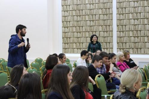 Во Владикавказе впервые состоялась демонстрация научно-популярных фильмов телеканала Наука. 02