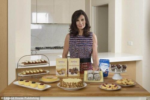 Секреты молодости 68-летней Каролин хартц, которая с легкостью носит бикини. 02