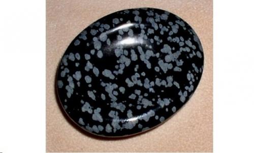 Обсидиан.  Тайны каменного стекла. 01