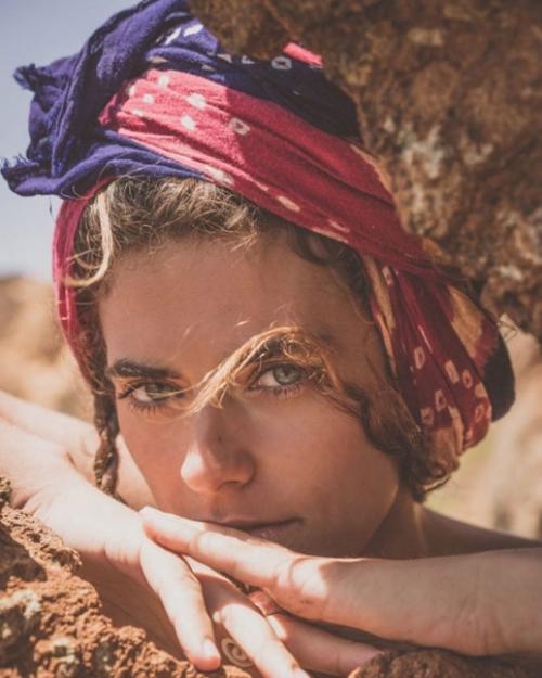 Копия деда.  Потому и грубовата для женщины. 03