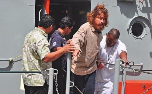 Почему этот человек смог прожить 440 дней в открытом океане?