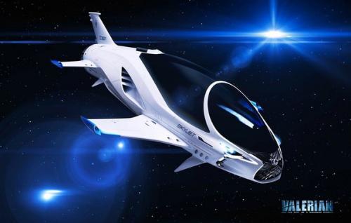 Lexus представил концепт одноместного космического корабля.
