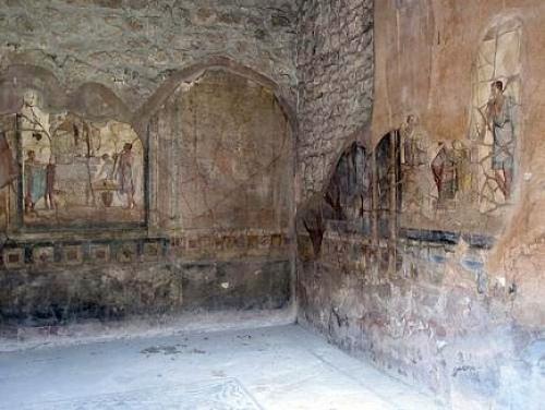 В Помпеях для туристов открывают новые объекты. 04