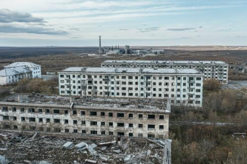 В Воркуте в полузаброшенном посёлке воргашор нашли дом мечты социофоба. 02
