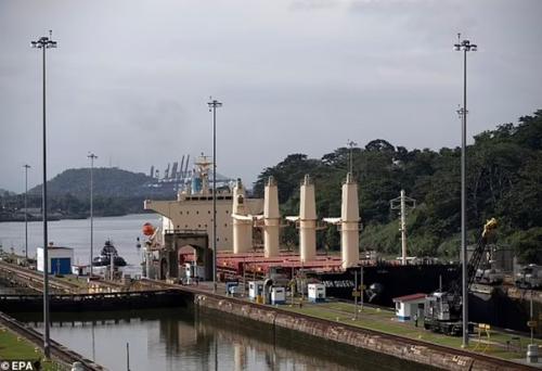 Панамский канал мелеет из-за засухи - это уже вызвало логистический коллапс. 06