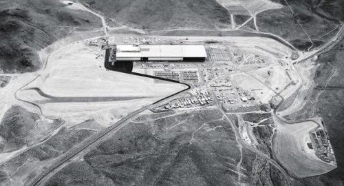 2 млрд батарей Tesla Powerpack позволят полностью отказаться от использовании нефтепродуктов и газа.