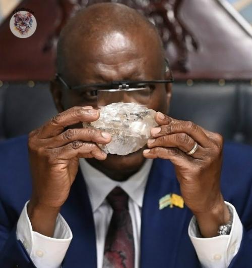 Второй в мире по величине алмаз, когда-либо найденный в истории, был обнаружен в Ботсване. 
