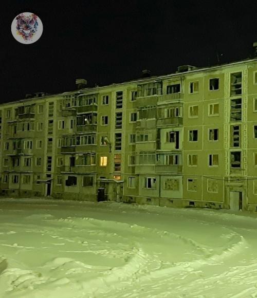 В Воркуте в полузаброшенном посёлке воргашор нашли дом мечты социофоба. 

