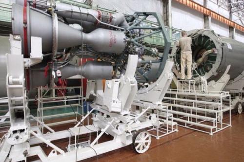 Успешно проведена серия первых испытаний российского ионного двигателя.

