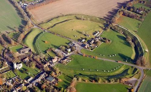 Эйвбери. Тайны Эйвбери, Великобритания.