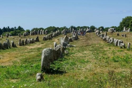 Карнакские камни. Французская деревня карнак является родиной удивительный мегалитов, которые датируют 4500 годом до нашей эры. 03
