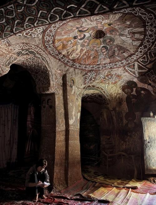 Небесный храм абуна йемата гух считается самым труднодоступным культовым сооружением нашей планеты. 01