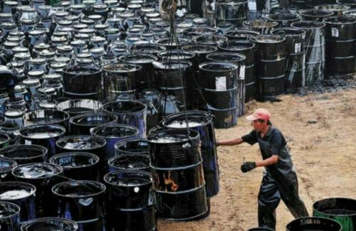 Акции российских нефтегазовых компаний выросли на фоне начала войны США и израиля против Ирана.

