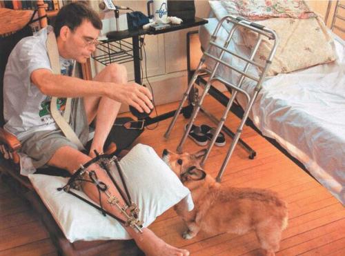 Интересно знать.

В 1999 году Стивена кинга сбила машина.  