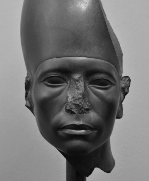 Голова фараона аменемхета III, среднее царство, XII династия, ок. 01 Голова фараона аменемхета III, среднее царство, XII династия, ок. 01