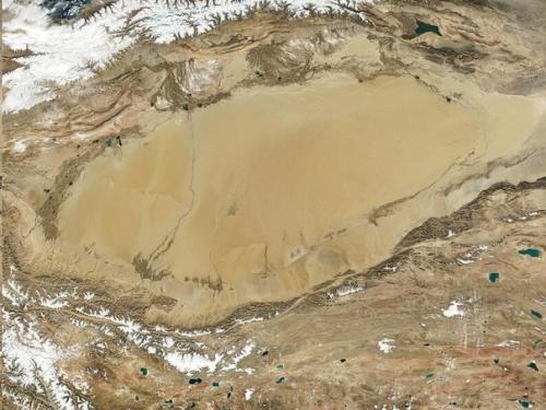 Море под пустыней такла - макан. 01