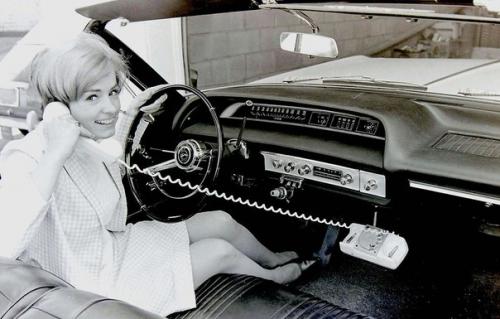 Самые первые телефоны в автомобилях. 08 Самые первые телефоны в автомобилях. 08