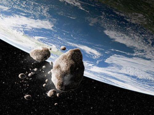 Рядом с землей пролетели два астероида размером с небоскреб.