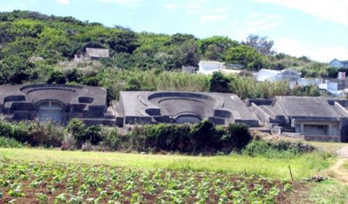 Древние гробницы на японском острове окинава. 04