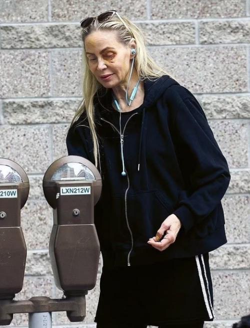 Сына Николаса кейджа, избившего мать, разыскивает полиция. 01