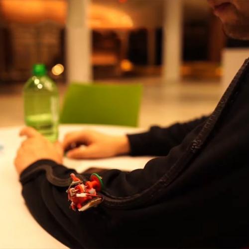 B CША cоздают робота - помощника, который будет ездить по всему вашему телу. 02