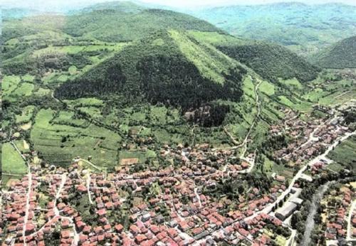 Пирамиды боснии - это бомбоубежища? 01