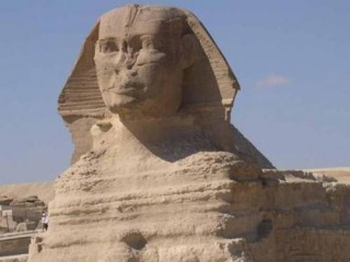 Доктор Роберт шох: Нынешняя Голова Сфинкса не Настоящая.