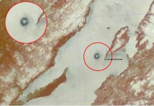 Загадочные круги на льду Байкала. 02