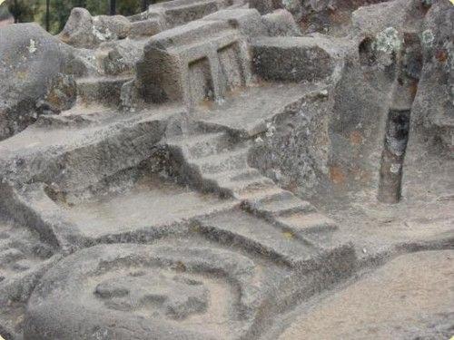 Каменные монолиты комплекса сайвите. 03