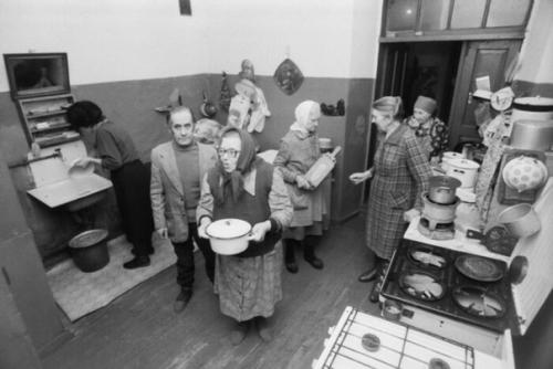 Зачем в СССР выпускали холодильники с замком. 02