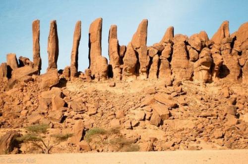 Скалы и арки пустыни эннеди в чаде. 07 Скалы и арки пустыни эннеди в чаде. 07