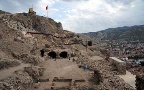 В Турции обнаружено подземелье Дракулы. 01 В Турции обнаружено подземелье Дракулы. 01