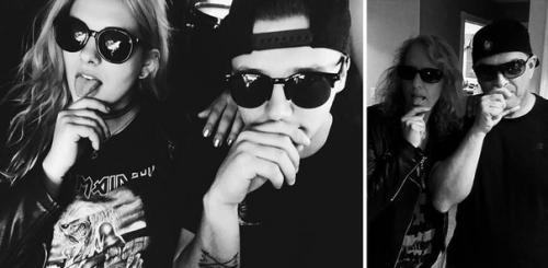 Родители троллят свою дочь и её парня, воссоздавая их селфи. 02