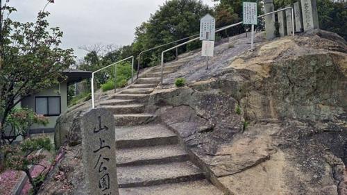 Таинственный японский мегалит иши - но - ходен. 04 Таинственный японский мегалит иши - но - ходен. 04