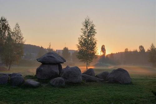 Таинственные валуны. Минск (Беларусь. 05 Таинственные валуны. Минск (Беларусь. 05