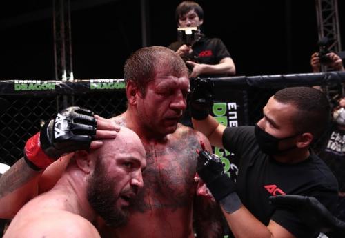 Мaгa иcмaилoв нoкaутировaл Александpa емeльянeнко. 02