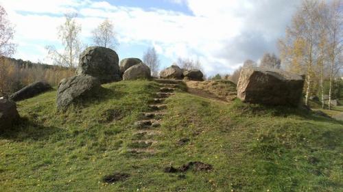 Таинственные валуны. Минск (Беларусь. 01 Таинственные валуны. Минск (Беларусь. 01