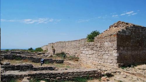 Археологический заповедник тиринф. 01