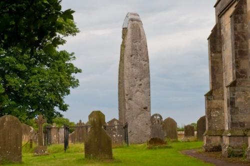 Радстонский монолит. Это самый высокий менгир во всей Великобритании, который находится в деревне радстон на церковном кладбище. 03