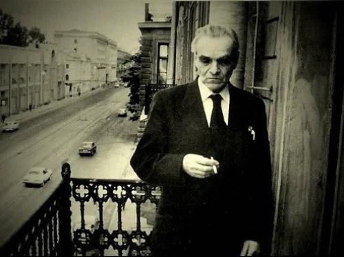 Сколько вам было лет, когда вы узнали, что письменность Майя расшифровал советский ученый Юрий кнорозов? 05