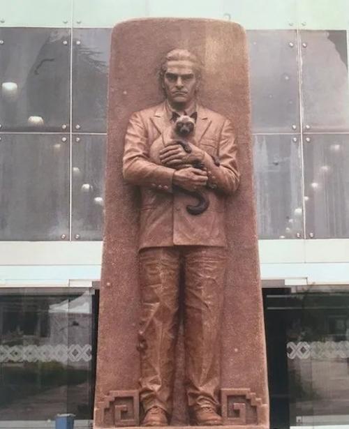 Сколько вам было лет, когда вы узнали, что письменность Майя расшифровал советский ученый Юрий кнорозов? 01