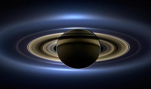 Зонд Кассини завершил свою миссию: самые яркие фото аппарата. 03