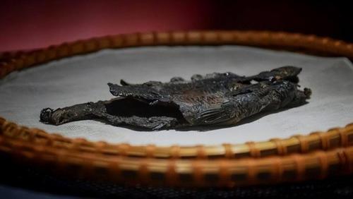 А неплохо бы сейчас вяленого жирного леща да с холодным пивком? 01