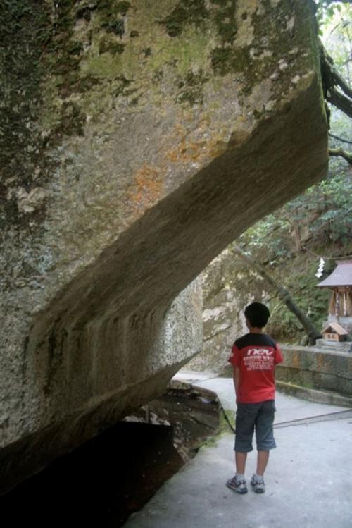 Таинственный японский мегалит иши - но - ходен. 09 Таинственный японский мегалит иши - но - ходен. 09