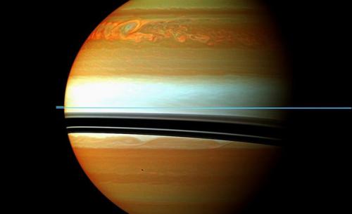 Зонд Кассини завершил свою миссию: самые яркие фото аппарата. 02