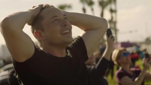 Илон маск считает, что у человечества есть только 700 млн лет, чтобы спастись с земли до того, как её уничтожит солнце. 01