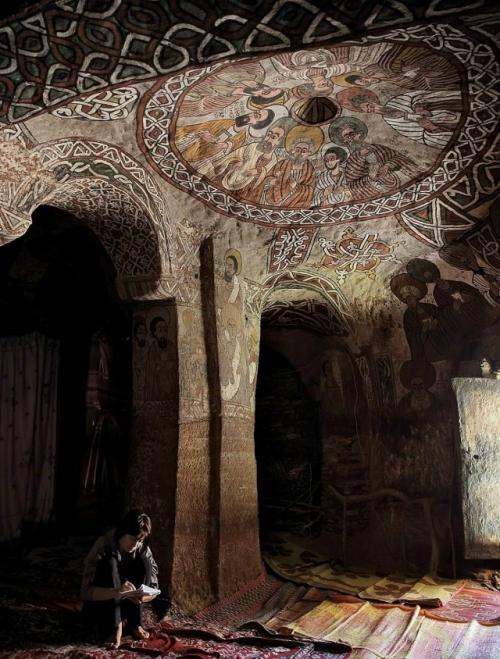 Небесный храм абуна йемата гух - это, пожалуй, самое труднодоступное культовое сооружение на земле. 01