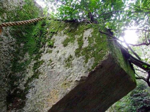 Таинственный японский мегалит иши - но - ходен. 08 Таинственный японский мегалит иши - но - ходен. 08